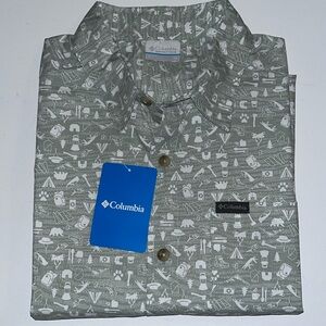 Columbia camping hiking all over print mens m shirt button down green NWT